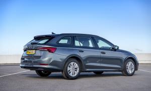 Skoda Octavia Estate 2020 года  (UK)